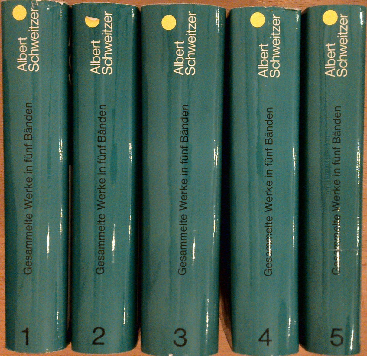 Gesammelte Werke in fünf Bänden.