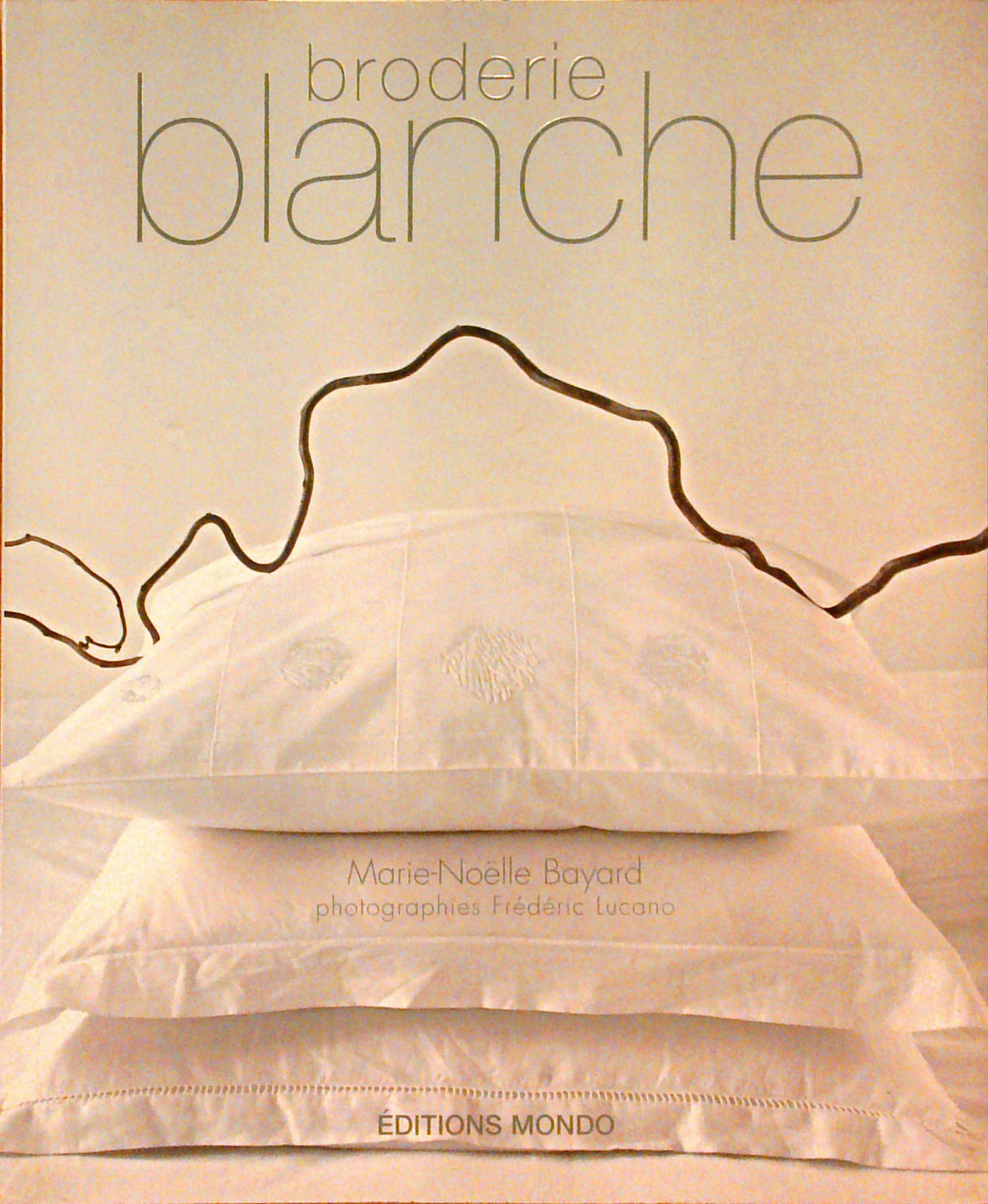 Broderie Blanche